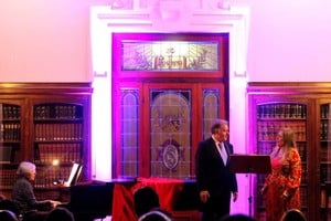 Ciclo “Cantando al atardecer”: El primer concierto del ciclo contó con la destacada actuación de Philip Salmon (Inglaterra), junto a Susana Caligaris y la pianista Zunilda Soncini.