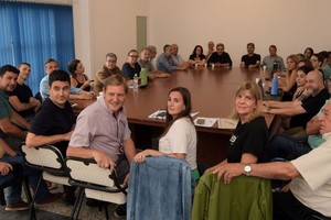 La reunión del PJ consumió este lunes más de un par de horas. Y hubo alguna instancia previa de conversación entre un senador justicialista y un funcionario del gabinete provincial. Foto: Guillermo Di Salvatore.