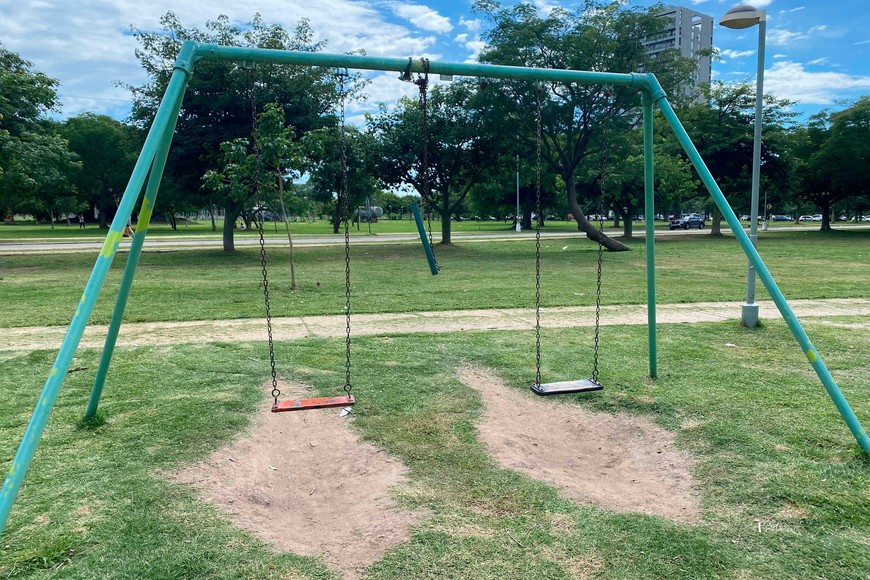 Dos de tres. La hamaca también presenta problemas y una fue enrollada.