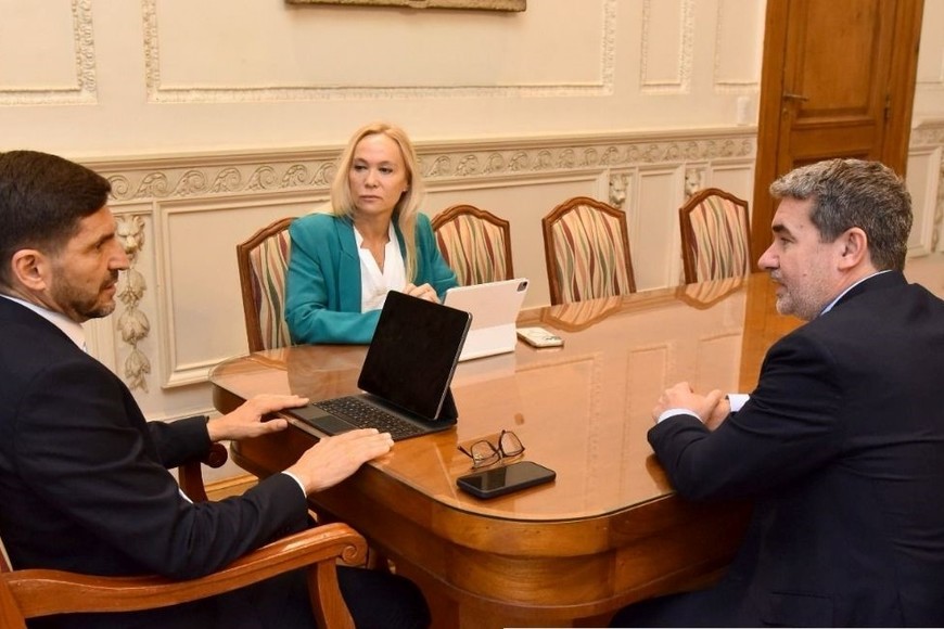 A un año del inicio de su gestión en la Provincia, el gobernador Maximiliano Pullaro llevó a cabo encuentros de trabajo en Rosario.