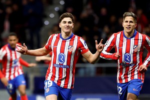 Los dirigidos por el Cholo Simeone se impusieron 3 a 1 ante el Slovan Bratislava en condición de local y dieron un importante paso en la CL. Además, el Dibu Martínez fue figura en la victoria del Aston Villa 3 a 2 contra el RB Leipzig.