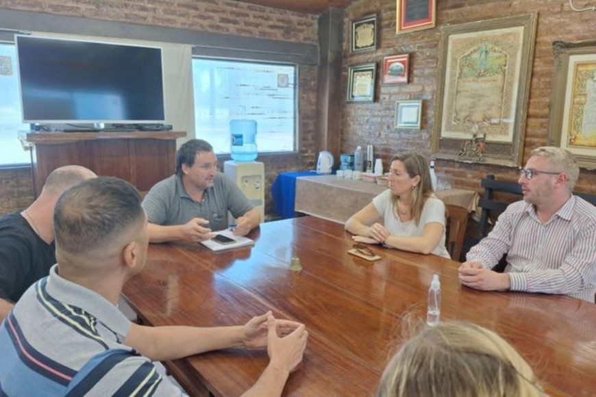 La diputada Natalia Armas Belavi en la Sociedad Rural de Reconquista