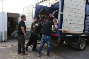 El lote incluye 1.750 pistolas y 500 armas largas de la Policía de Santa Fe.