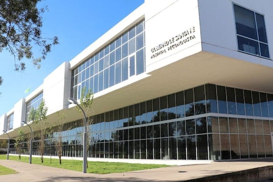 La madre, cuya autoría del hecho está probada, quedará internada en el Hospital Central de Reconquista, adonde era trasladada en la mañana de este martes.