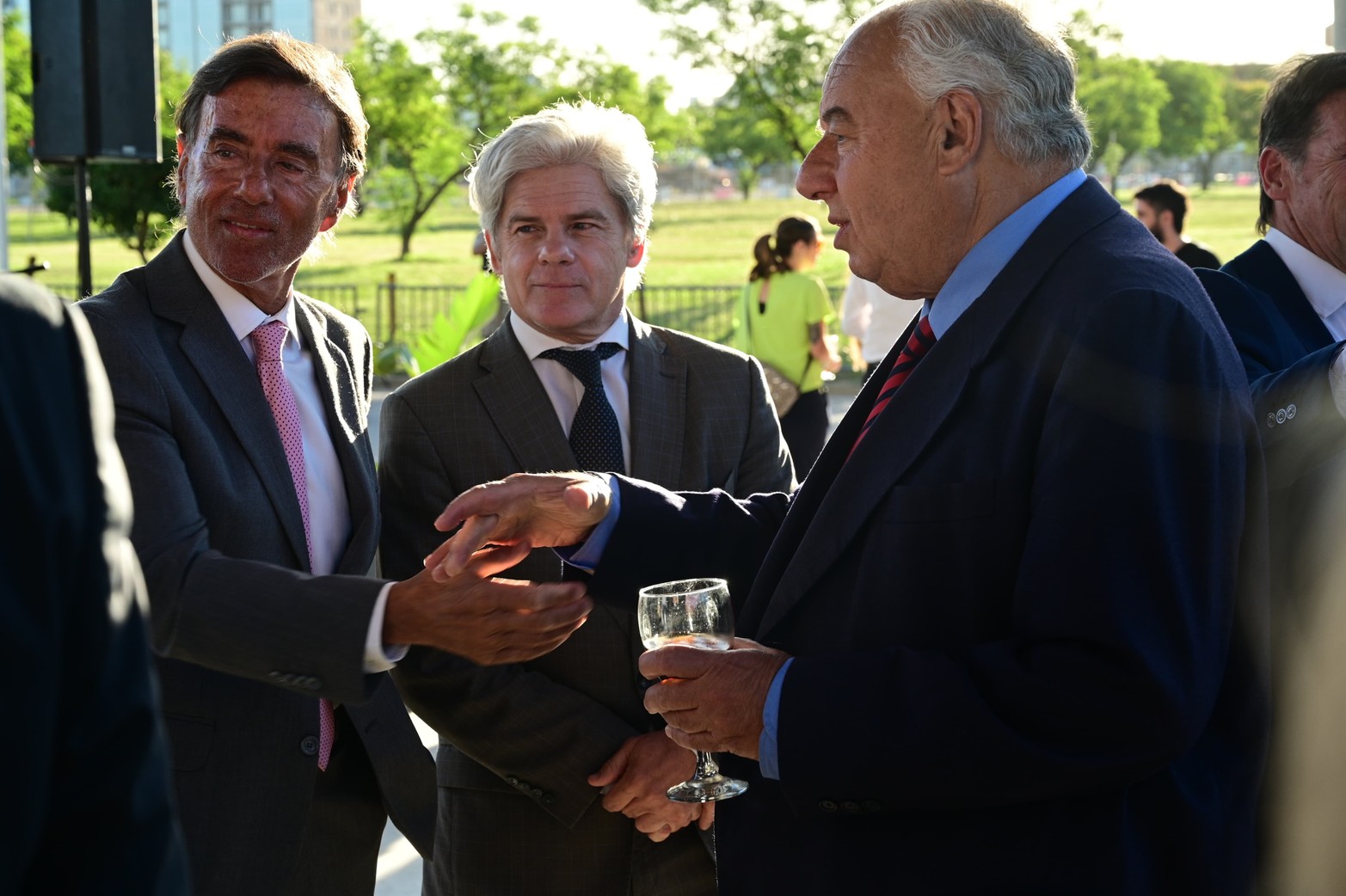 El Litoral inaugura nuevo edificio en el Puerto de Santa Fe. 