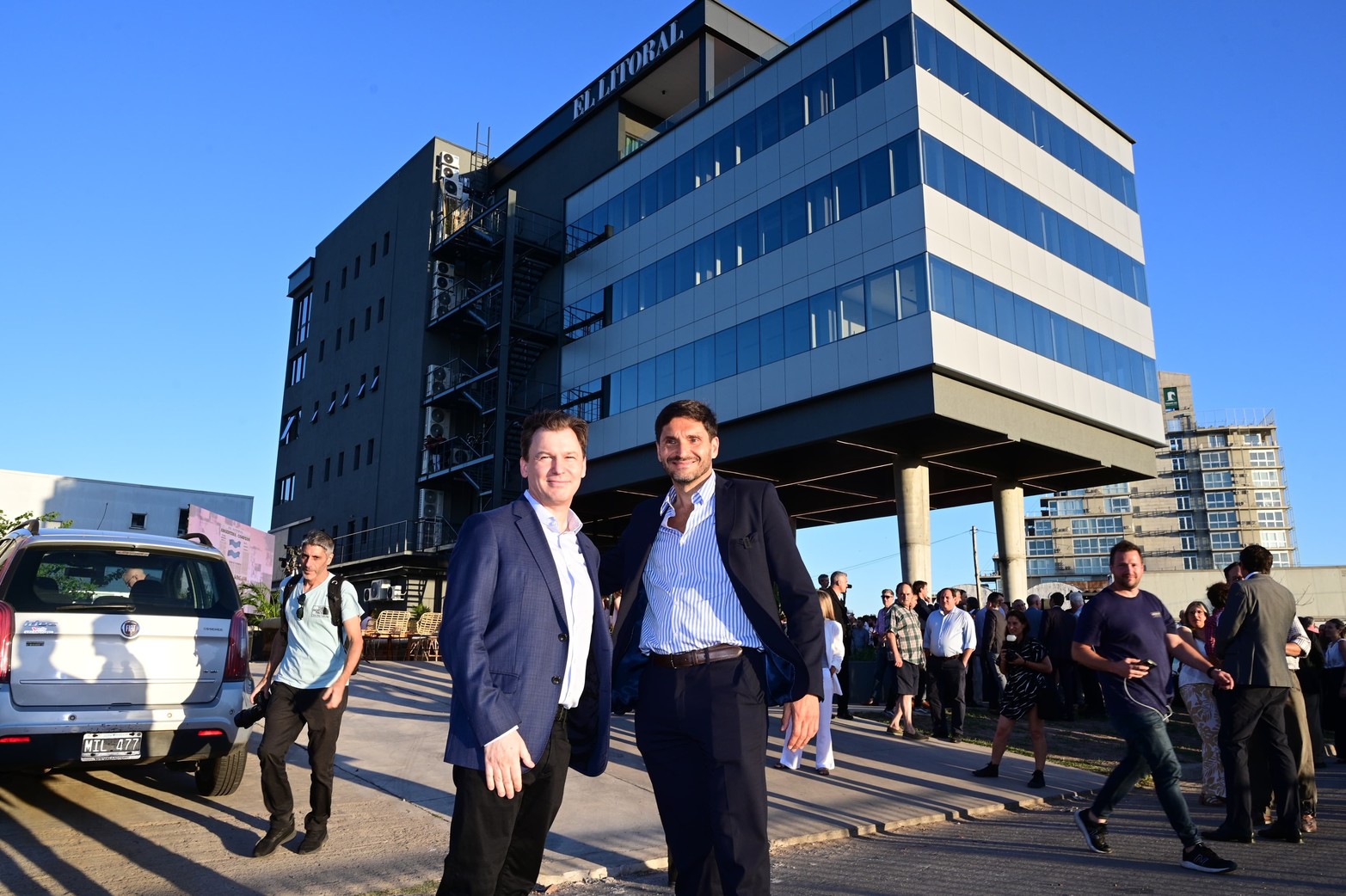 El Litoral inaugura nuevo edificio en el Puerto de Santa Fe. 