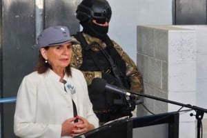 La ministra Bullrich brindó un discurso de apertura, luego de una proclama penitenciaria, que dio el director de la Unidad. Crédito: Daniel Melchiorri.
