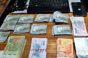 El dinero secuestrado tras los allanamientos.