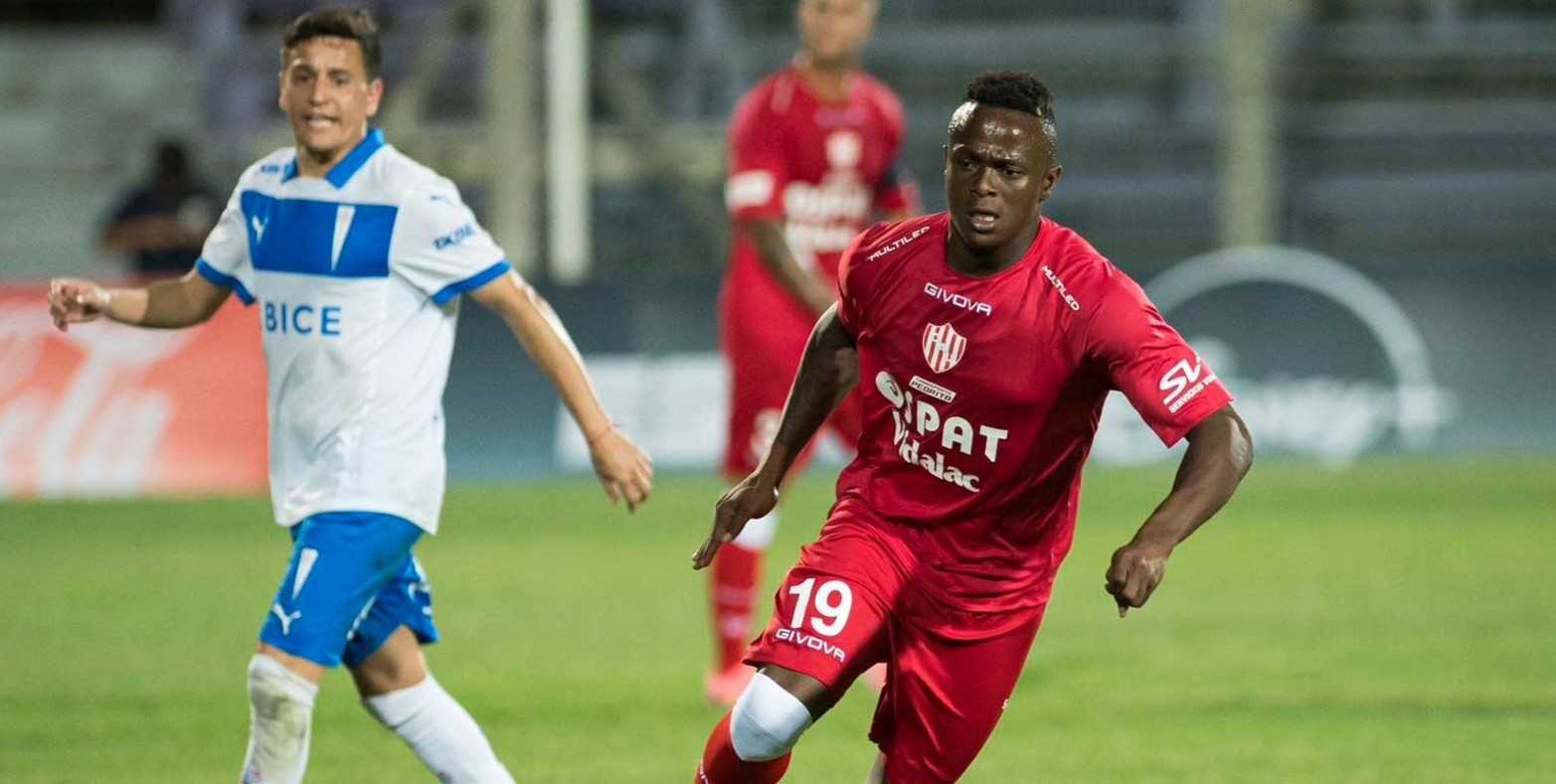 Angulo tuvo minutos en el amistoso.