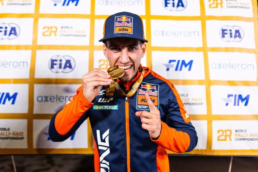 Luciano Benavides sigue haciendo historia en el Dakar.