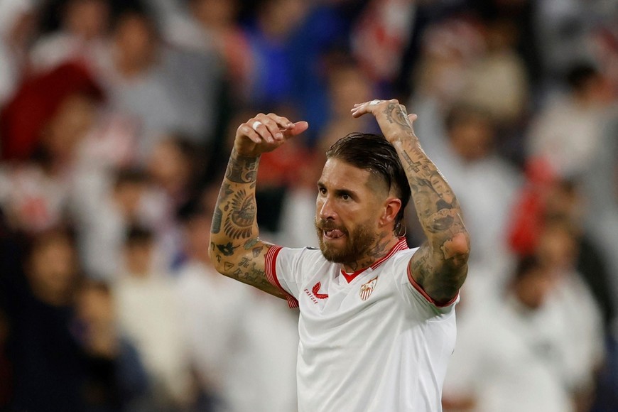 Soccer Football - Champions League - Group B - Sevilla v Arsenal - Ramon Sanchez Pizjuan, Seville, Spain - October 24, 2023
Sevilla's Sergio Ramos reacts REUTERS/Marcelo Del Pozo