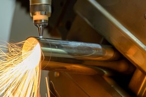 La producción de acero crudo cayó un 24,3% mensual y 23,1% interanual, totalizando 256.300 toneladas.