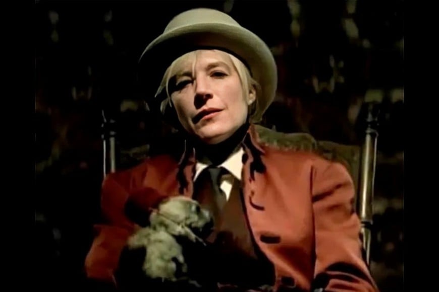 Marianne Faithfull en el videoclip de “The Memory Remains” de Metallica
