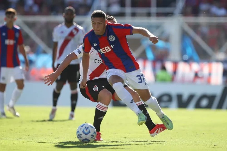 Muchas emociones, ningún gol. En un repleto Pedro Bidegain, San LOrenzo y River protagonizaron un atractivo clásico, en el cual solamente faltaron los goles.