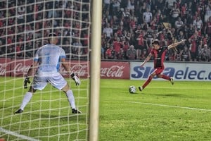 Colón-Temperley empataron en el debut de Primera Nacional. Foto: EL LITORAL