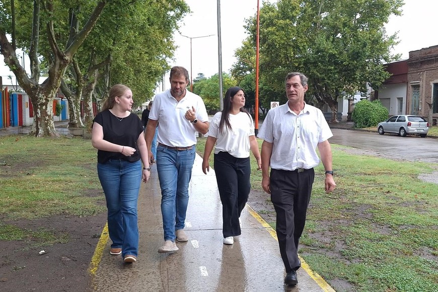 La ministra Tejeda, realizó una recorrida por los departamentos Belgrano e Iriondo.