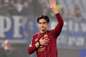 Dybala, otra vez figura en Roma. Foto: REUTERS