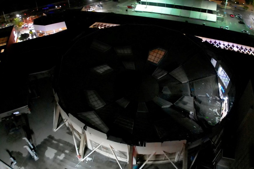 A drone view shows the collapsed roof of a mall in Trujillo, Peru February 21, 2025, in this screengrab obtained from a social media video. Daniel Lazaro/via REUTERS  THIS IMAGE HAS BEEN SUPPLIED BY A THIRD PARTY. MANDATORY CREDIT. NO RESALES. NO ARCHIVES.