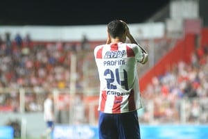 Profini jugó los 20 partidos de Unión en el semestre y anotó un gol. Foto: Manuel Fabatía.