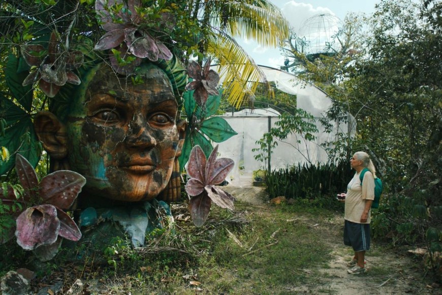 El film brasileño “O último Azul” de Gabriel Mascaro obtuvo el Gran Premio del Jurado, con la historia de Tereza, una anciana que no se resigna a dejarse confinar y es un canto a la vida sin importar la edad.