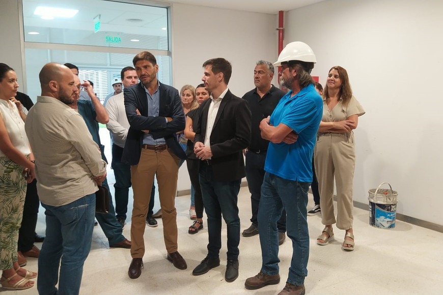 Pullaro visitó las obras del Hospital en Rafaela