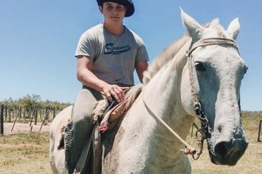 Tomás Caselli era muy querido y reconocido por sus tareas rurales, su amor a los caballos y su participación como scout. Crédito: La Lupa Medios.