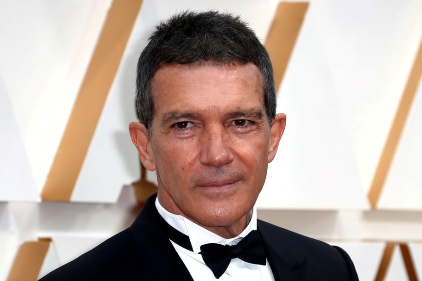 FILE PHOTO: Antonio Banderas in Dior poses on the red carpet during the Oscars arrivals at the 92nd Academy Awards in Hollywood, Los Angeles, California, U.S., February 9, 2020. REUTERS/Eric Gaillard/File Photo