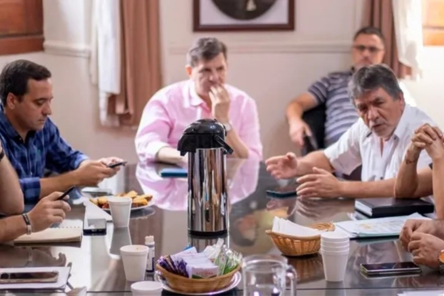 Chiarella y De Mattia, representantes de Venado Tuerto en la mesa paritaria.