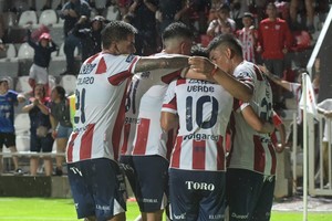 El momento del gol de rojilblanco. Crédito: El Litoral