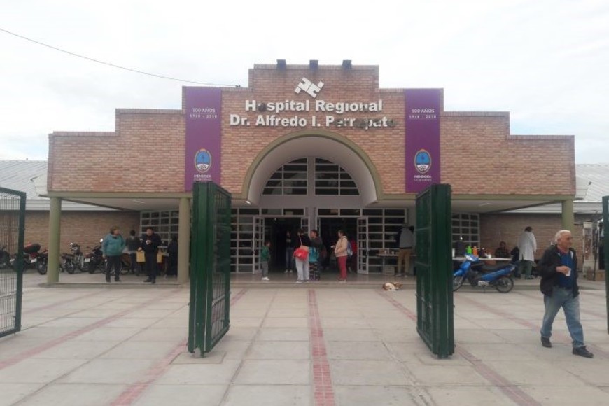 La victima fue trasladada al Hospital Perrupato, donde fue sometido a distintos estudios.