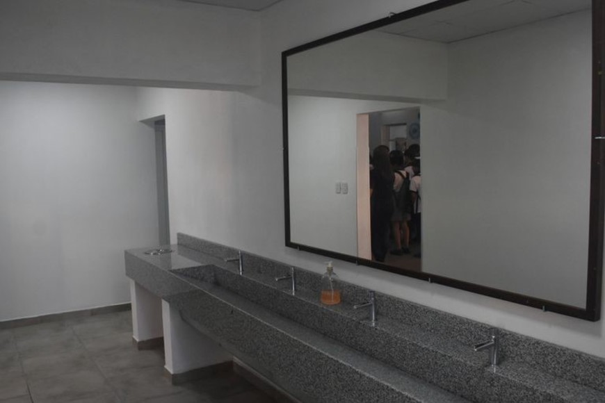 Los nuevos sanitarios llegaron a tiempo para el inicio del ciclo lectivo.