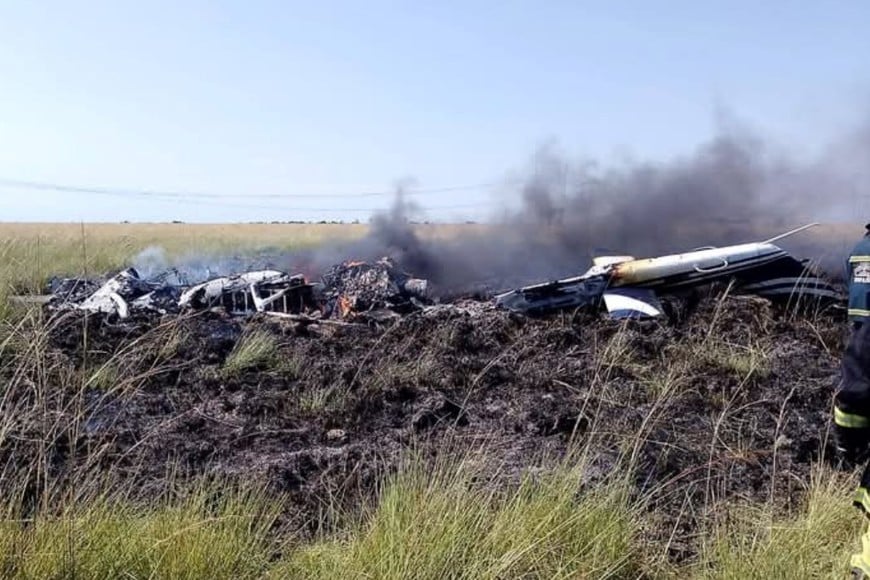Corrientes: se estrelló un helicóptero que combatía los incendios