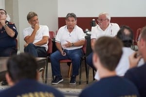 Municipio, Protección Civil y Bomberos mantuvieron un importante encuentro. Foto: Municipalidad de Firmat.