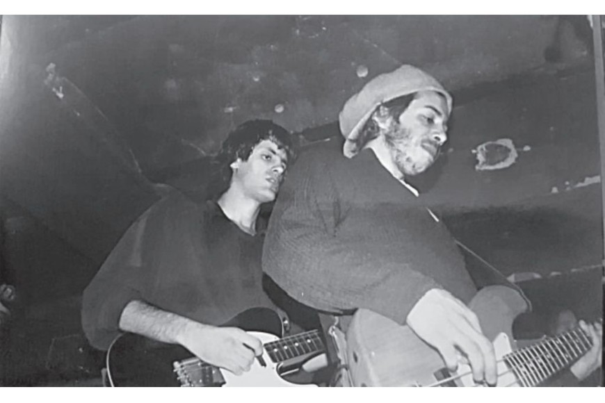 Imagen de “Los Piojos. Una historia documentada”, libro de Jorge Núñez