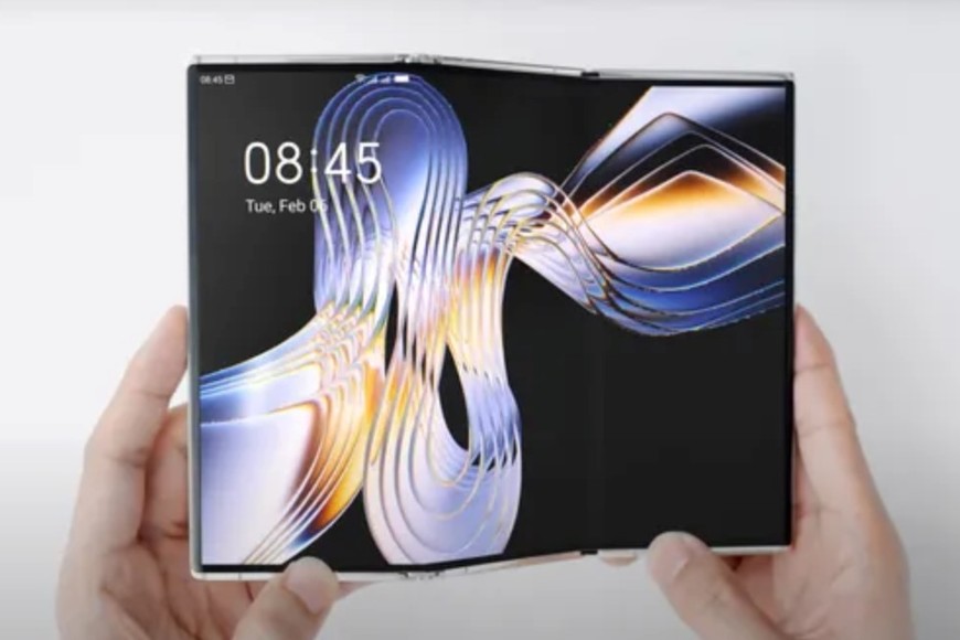 Phantom Ultimate 2 Tri-Fold. Crédito: Tecno Mobile
