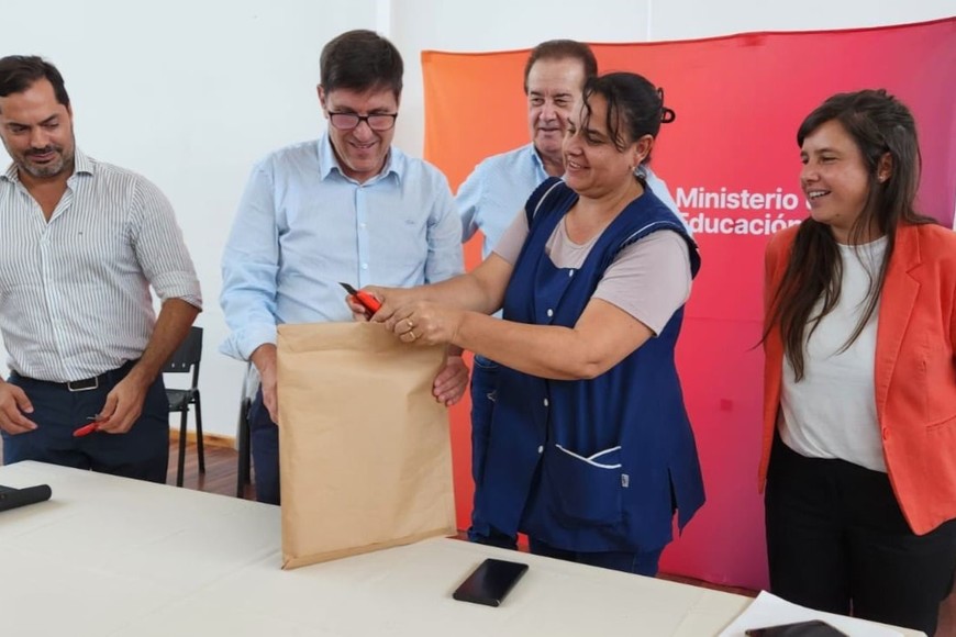 Licitación nuevas aulas para escuelas de la ciudad de Reconquista, en el marco del Programa Abre Escuela.