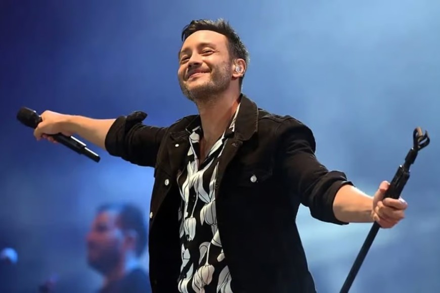 El conductor y el cantautor fueron protagonistas de un inesperado cruce al aire.