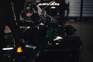 Sacha Fenestraz fue 12º en su regreso a TOM'S tras clasificar 22º.