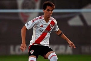 El joven debutó en la victoria ante los tucumanos.