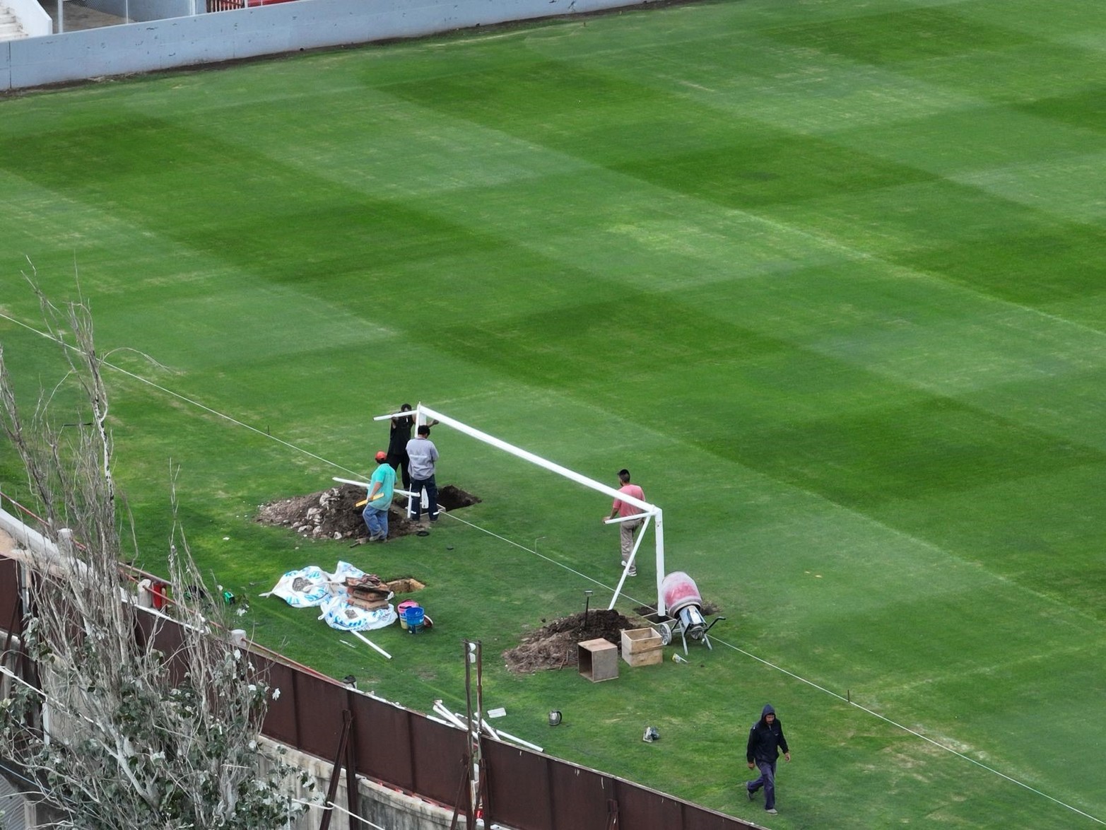 Unión agrandó los arcos del 15 de Abril.