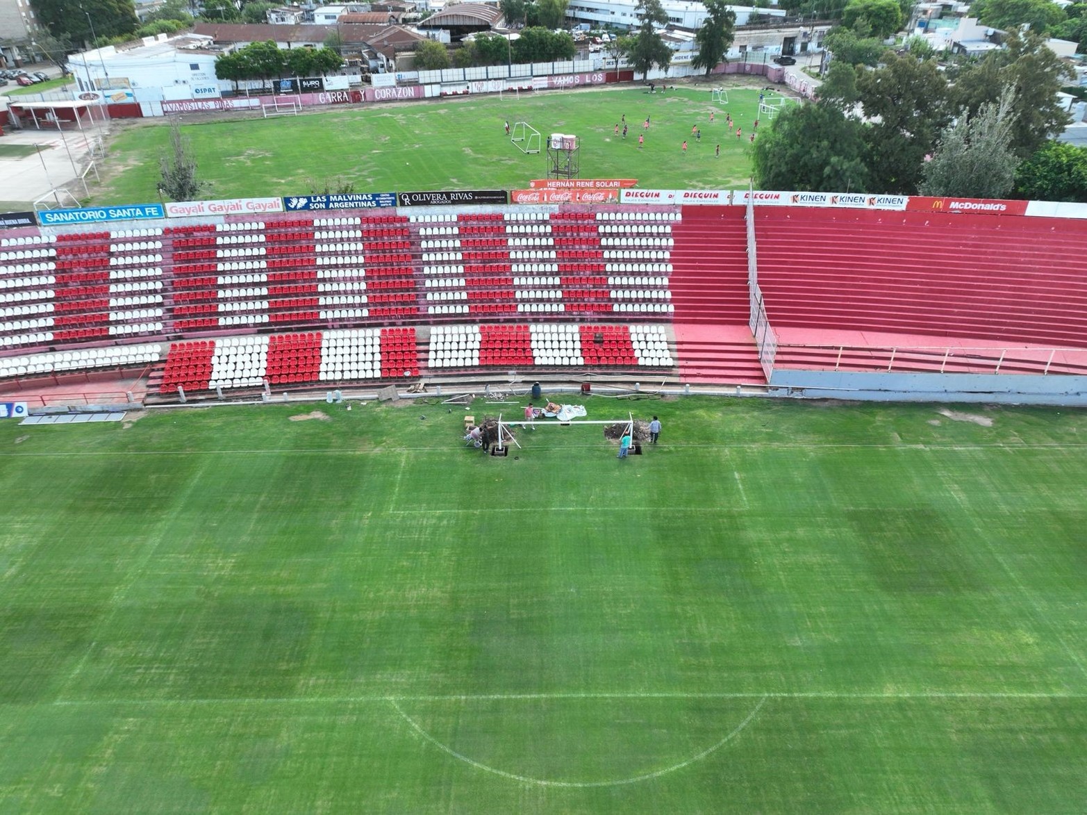Unión agrandó los arcos del 15 de Abril.