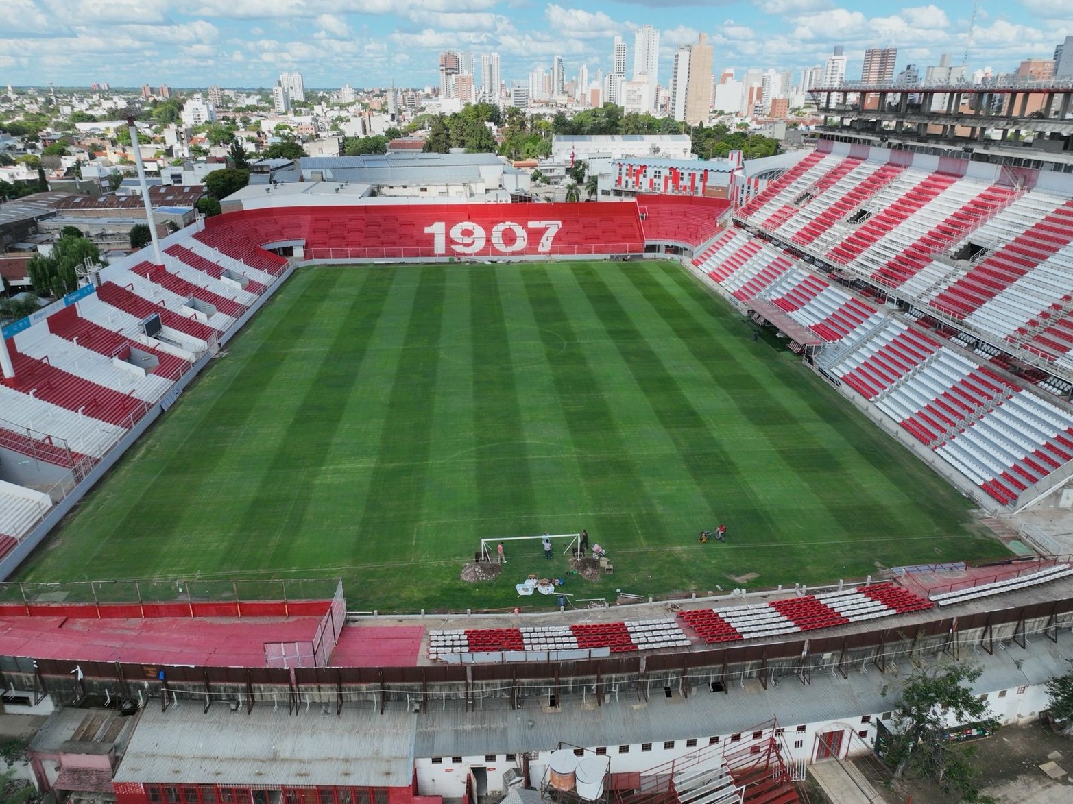 Unión agrandó los arcos del 15 de Abril.