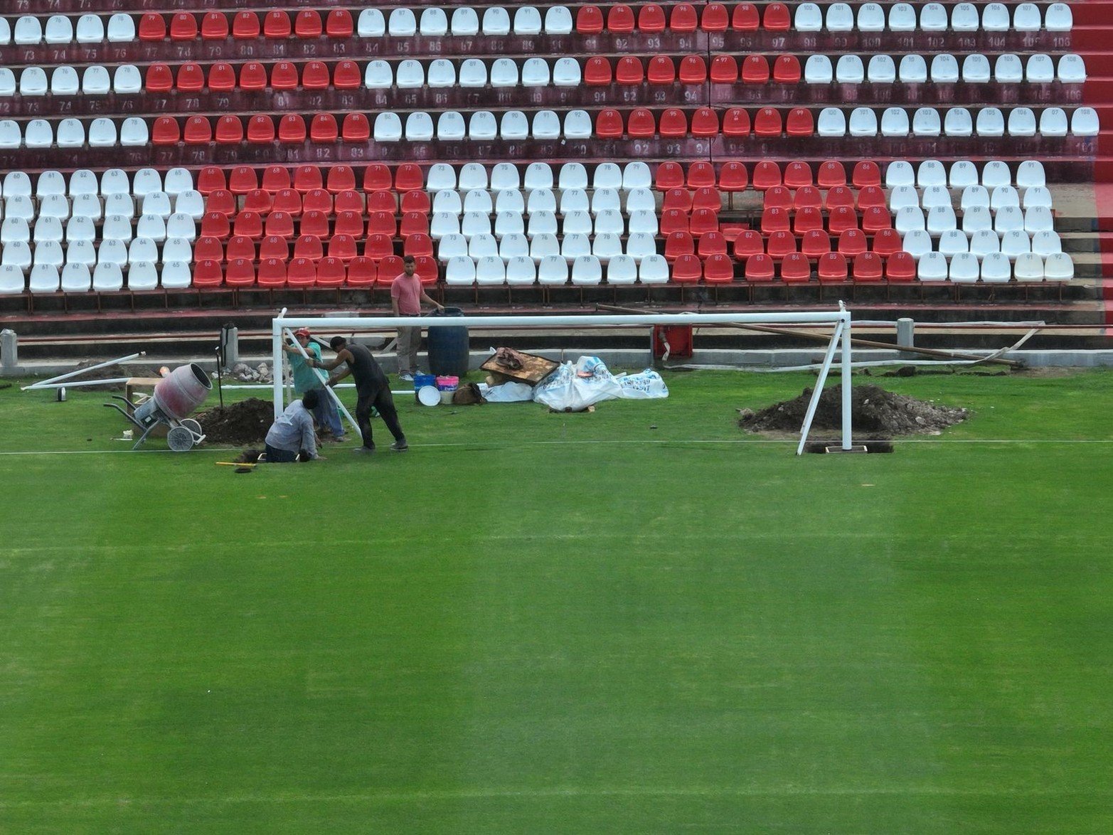Unión agrandó los arcos del 15 de Abril.