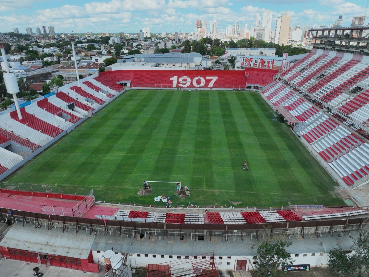 Unión agrandó los arcos del 15 de Abril.