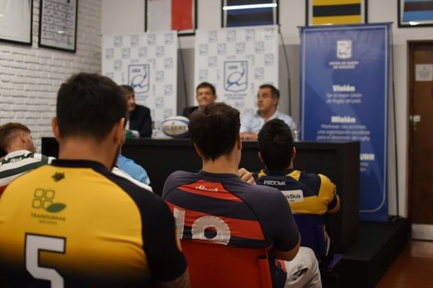 Este certamen, que se jugará en paralelo con el Torneo Regional del Litoral, enfrentará a equipos de las tres divisiones de la URR. Foto: Prensa URR