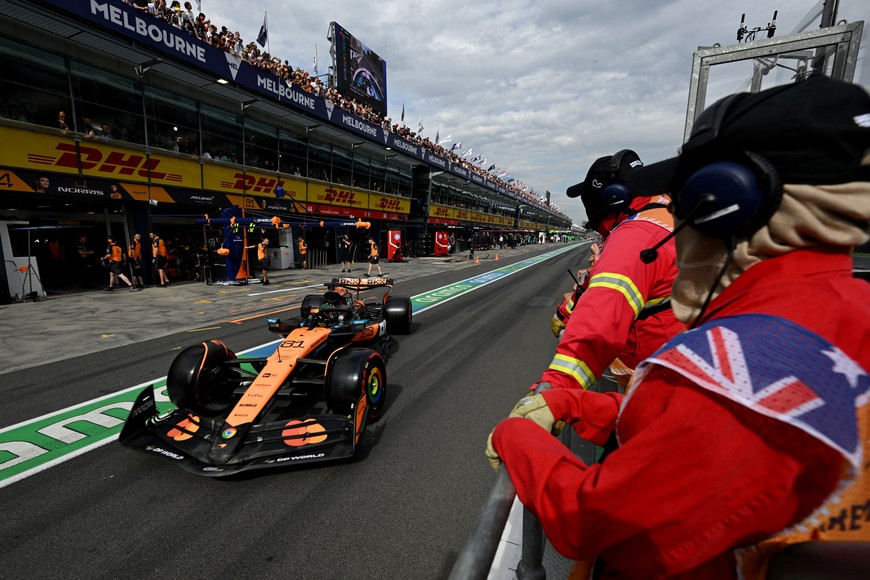 Formula One F1 - Australian Grand Prix - Qualifying - Albert Park Grand Prix Circuit, Melbourne, Australia - March 15, 2025
McLaren's Oscar Piastri in the pit lane during qualification Pool via REUTERS/Tracey Nearmy
