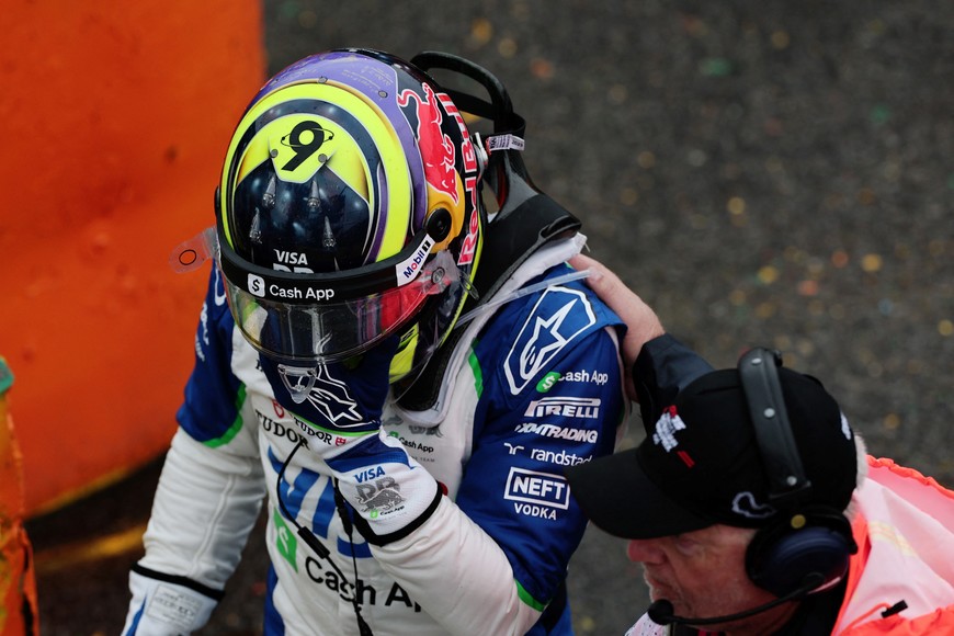 Formula One F1 - Australian Grand Prix - Albert Park Grand Prix Circuit, Melbourne, Australia - March 16, 2025
RB's Isack Hadjar looks dejected after crashing out during the formation lap before the race REUTERS/Mark Peterson