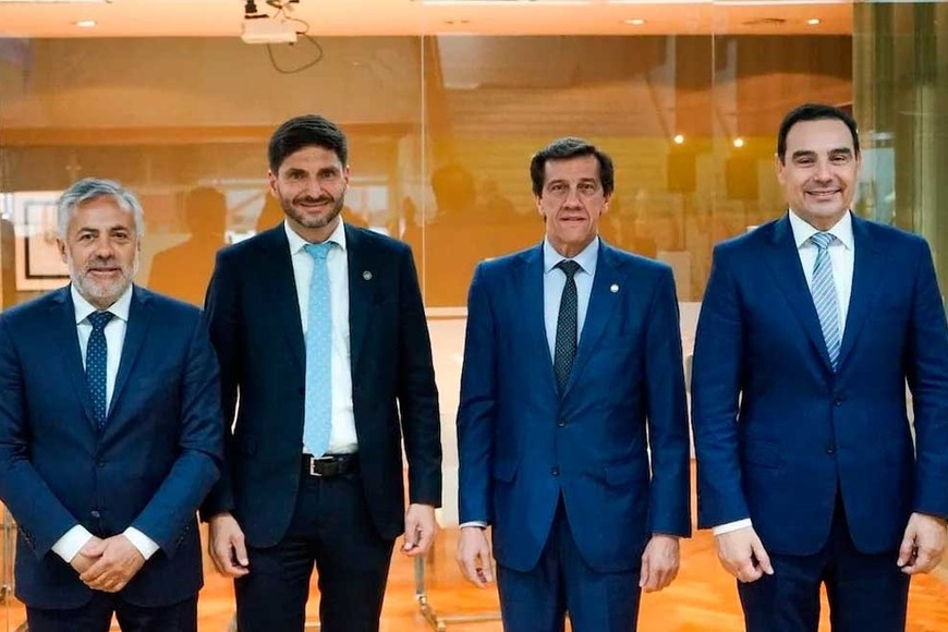 Los gobernadores Cornejo, Pullaro, Sadir y Valdés.