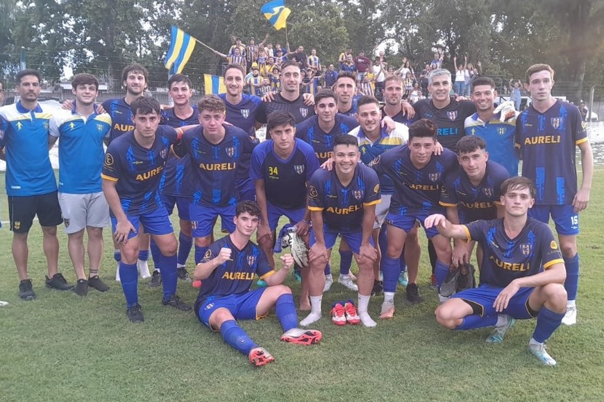 Centenario de San José de la Esquina. El plantel que dirige Pablo Casadei se llevó un resultado claro y contundente. Crédito: Gentileza Fútbol de Santa Fe