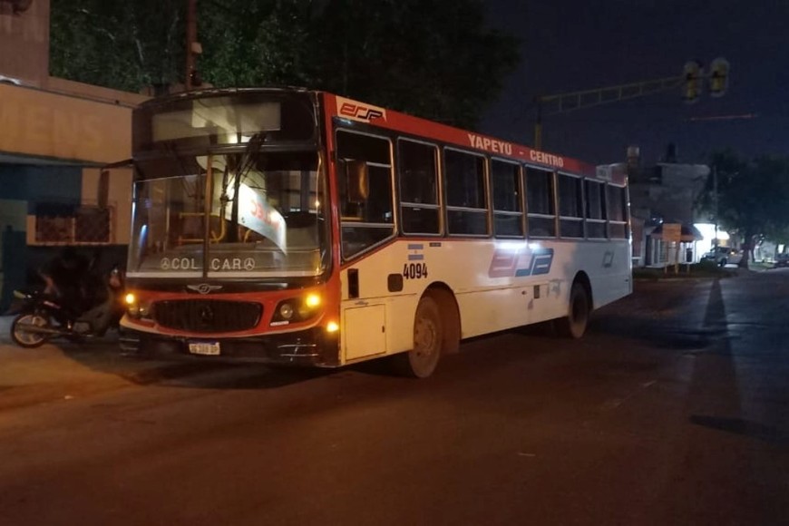 Las pasajeras lesionados fueron trasladadas al hospital.